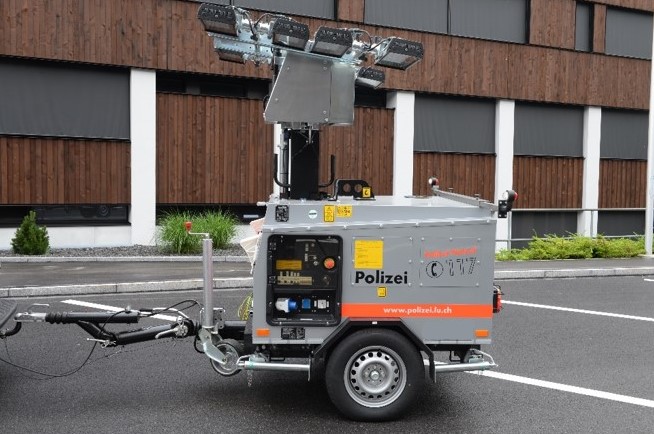 LIGHTING TOWERS FOR THE SWISS POLICE COPERTINA